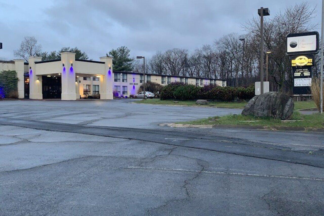 Howard Johnson By Wyndham Bartonsville/Poconos Area Exteriör bild