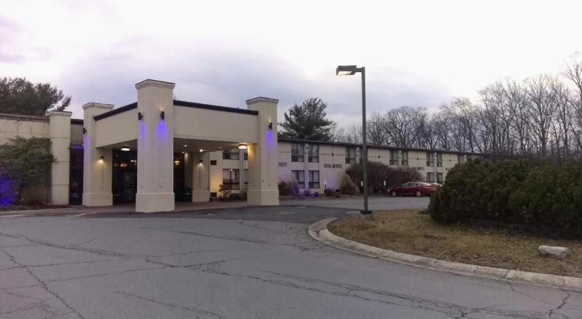 Howard Johnson By Wyndham Bartonsville/Poconos Area Exteriör bild