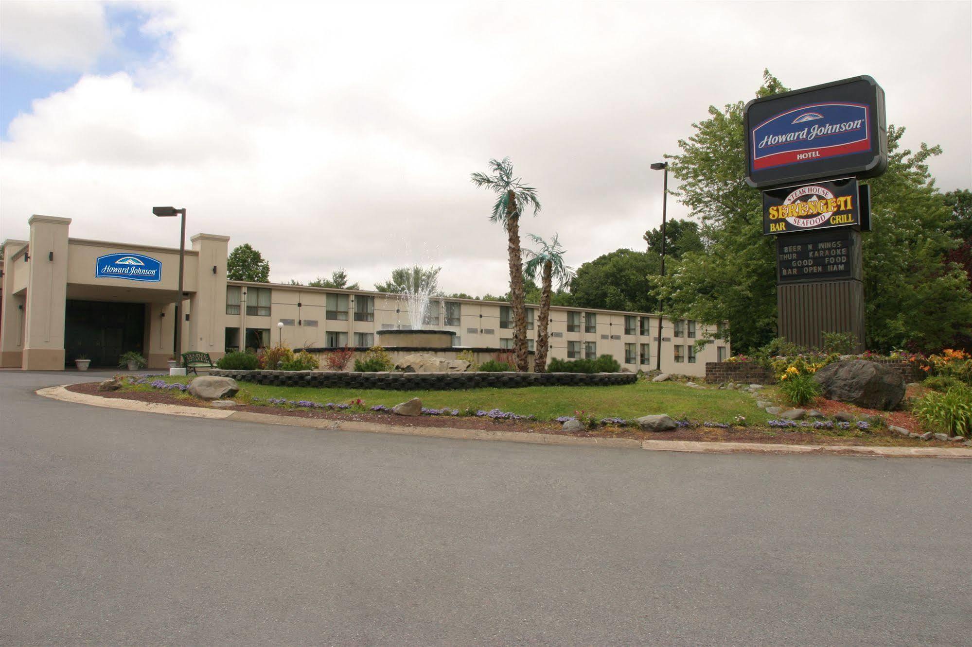 Howard Johnson By Wyndham Bartonsville/Poconos Area Exteriör bild